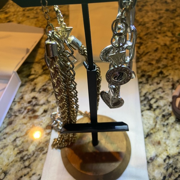 Guess layered necklace with chunky link chains.. and a Guess charm bracelet (2) - Picture 11 of 16